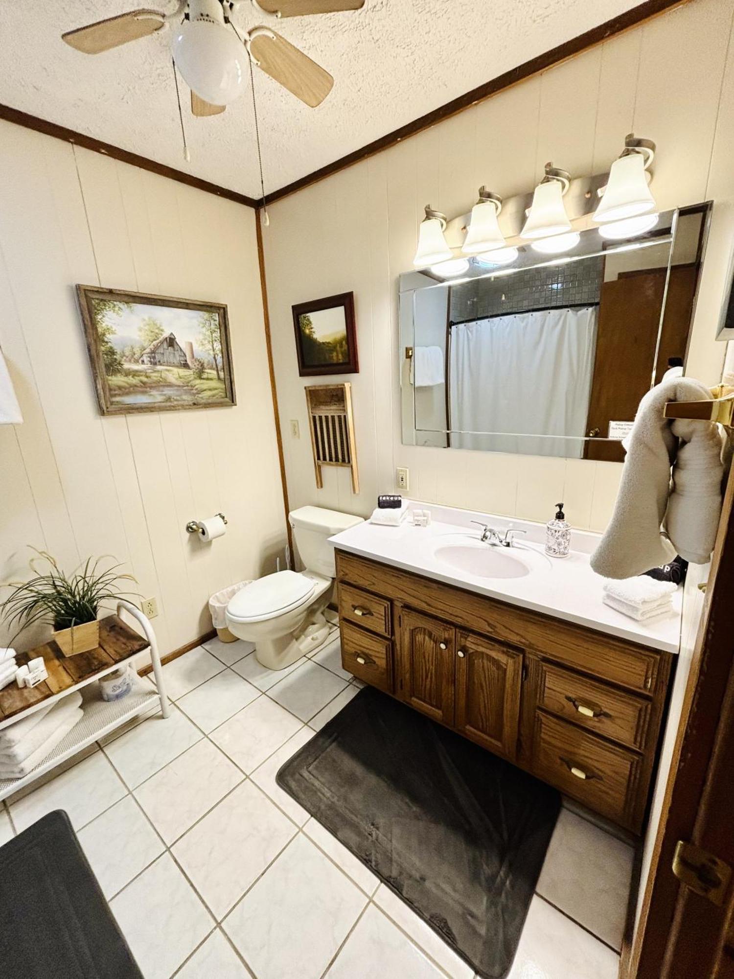 The Iris Garden Downtown Cottages And Suites Nashville Phòng bức ảnh